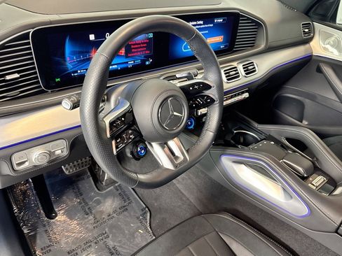 Used 2025 Mercedes-Benz GLE 53 AMG 4MATIC image 9