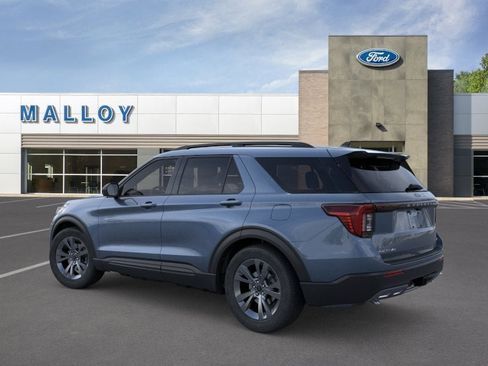 New 2026 Ford Explorer Active w/ Active Comfort Package AWD/4WD image 4