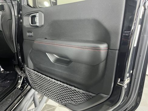 Used 2020 Jeep Gladiator Rubicon image 17