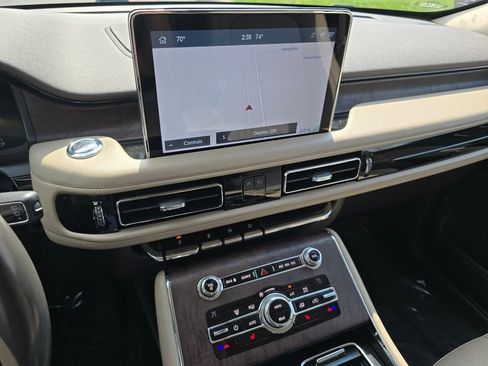 Used 2020 Lincoln Aviator Reserve RWD image 41