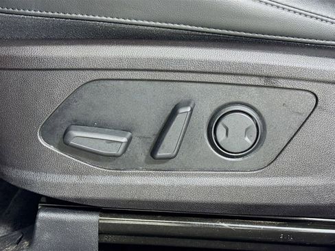 Used 2022 Kia Sorento EX w/ Panoramic Sunroof Package FWD image 16