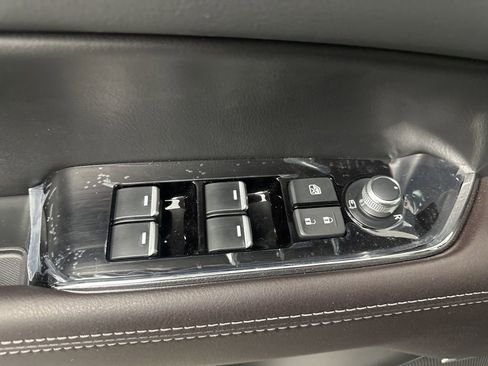 Certified 2025 MAZDA CX-5 Signature image 14