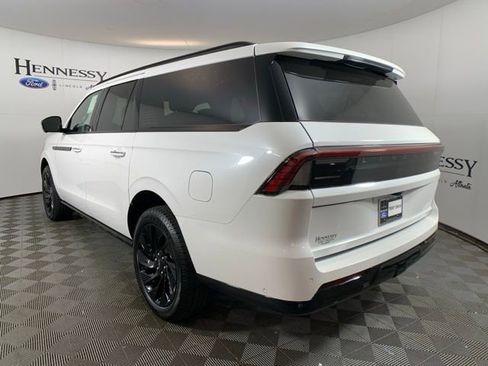 New 2025 Lincoln Navigator L Reserve w/ Jet Appearance Package image 5