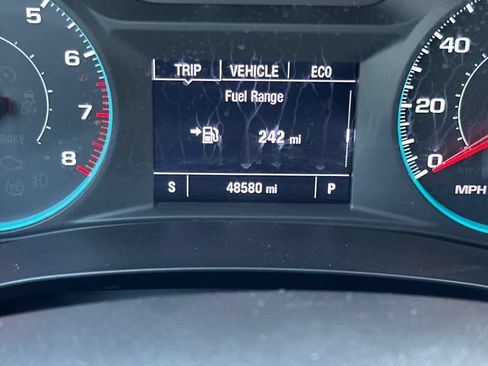 Used 2025 Chevrolet Malibu LT FWD image 25
