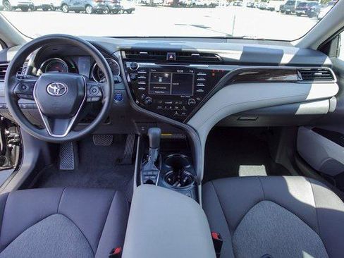 Certified 2019 Toyota Camry LE image 3