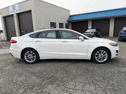 Used 2020 Ford Fusion Energi Titanium image 4