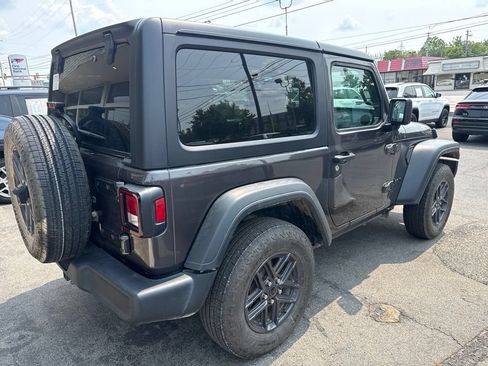 Used 2025 Jeep Wrangler Sport AWD/4WD image 6