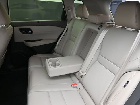 Used 2023 Nissan Rogue SL w/ SL Premium Package FWD image 14