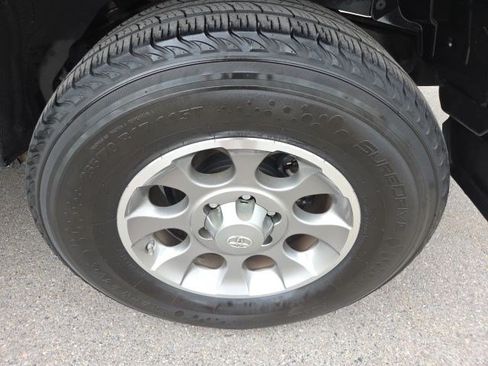 Used 2011 Toyota FJ Cruiser 4WD w/ Convenience Pkg image 25