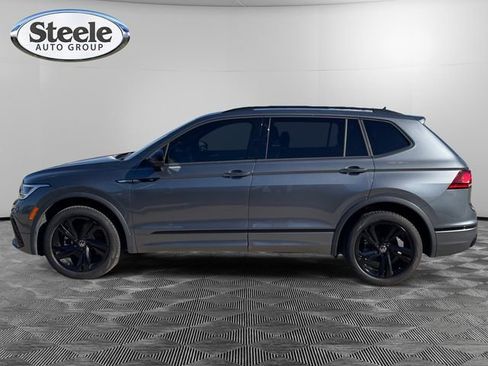 New 2024 Volkswagen Tiguan SE R-Line image 2