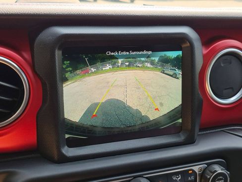 Certified 2021 Jeep Wrangler Rubicon AWD/4WD image 19
