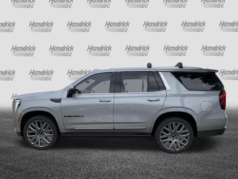 Used 2026 GMC Yukon Denali Ultimate AWD/4WD image 7