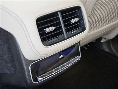 Used 2026 Mercedes-Benz GLS 450 4MATIC image 18