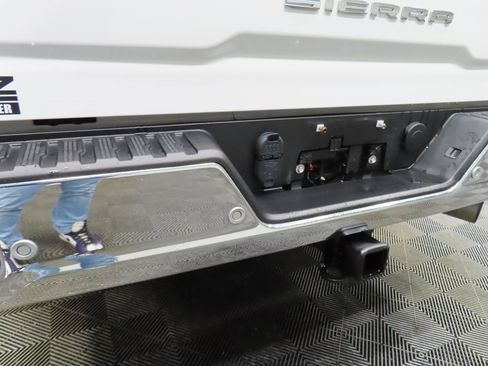 Used 2024 GMC Sierra 3500 SLE w/ SLE Convenience Package image 42