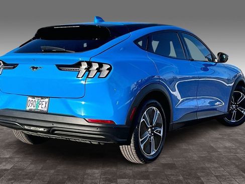 Used 2022 Ford Mustang Mach-E Select image 14