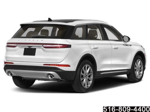 Used 2022 Lincoln Corsair AWD w/ Premium Package image 2