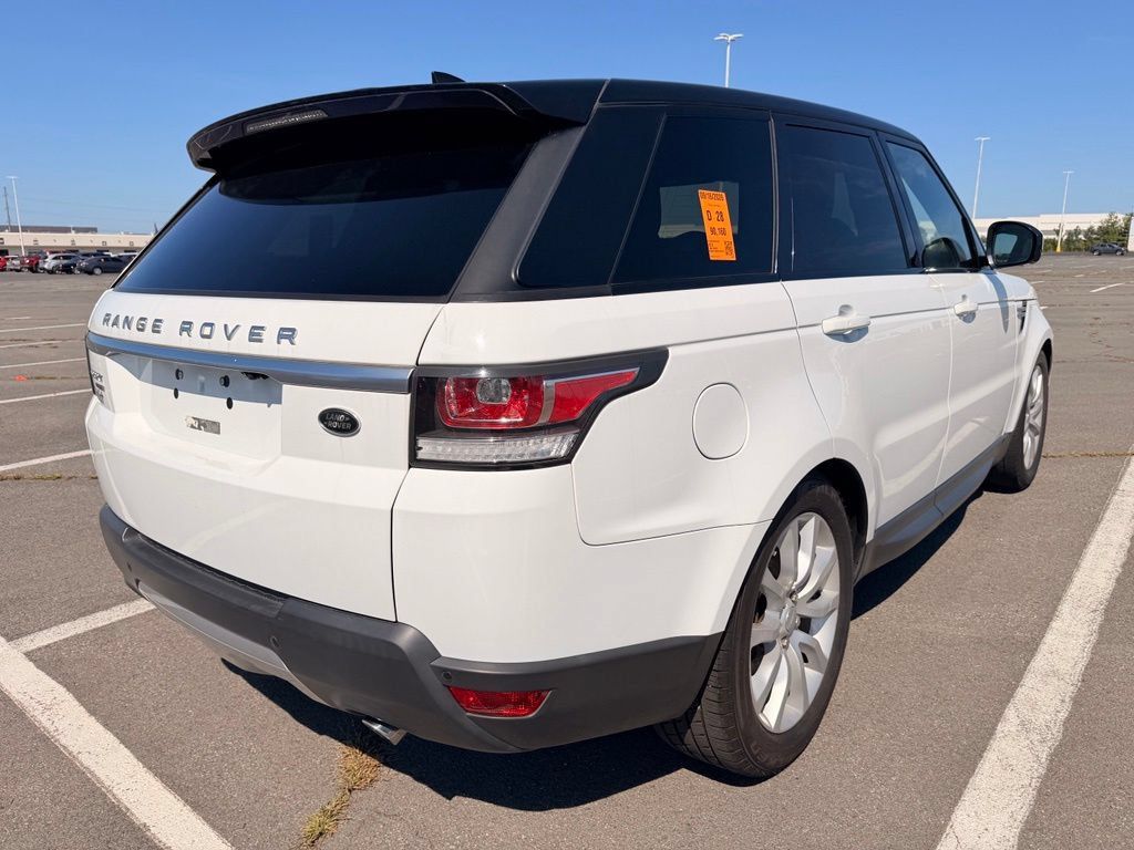 Used 2017 Land Rover Range Rover Sport HSE AWD/4WD image 3