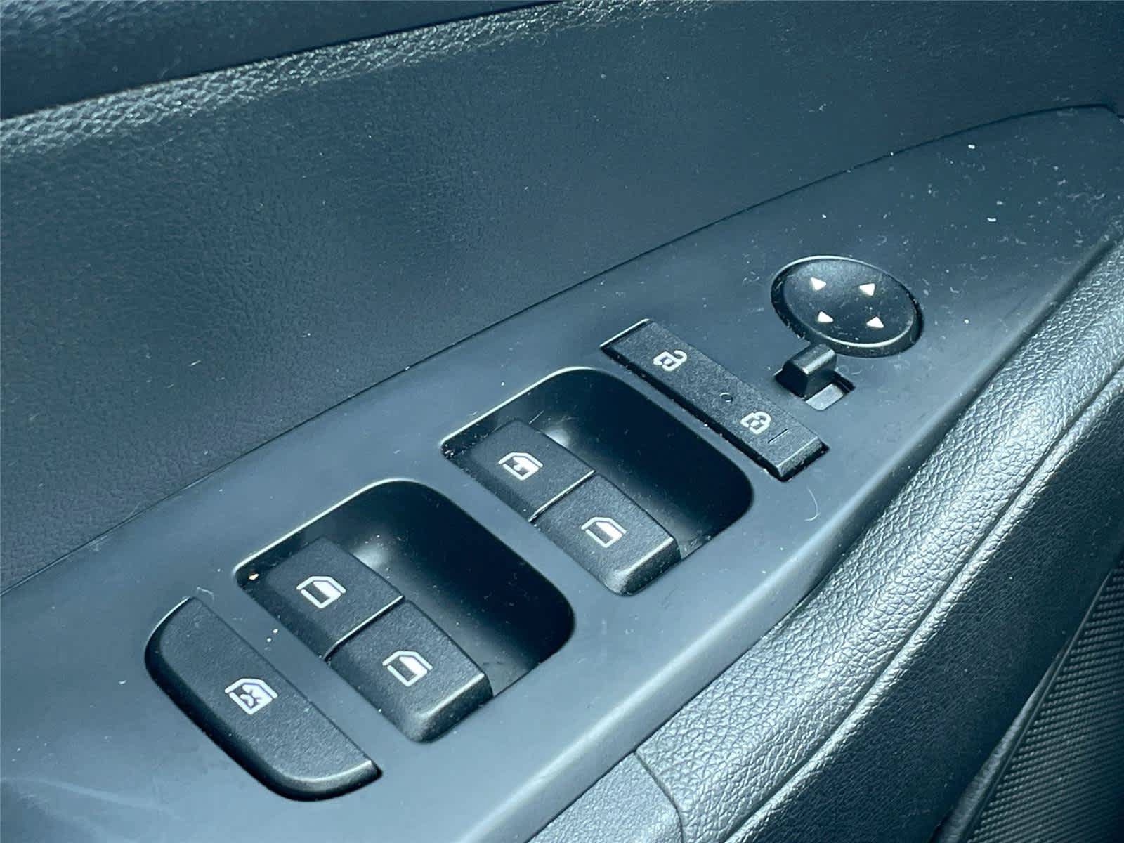 Used 2023 Kia Sportage LX AWD/4WD image 17