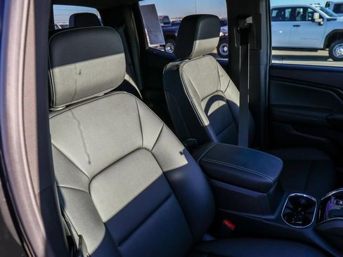 New 2026 GMC Canyon Elevation w/ Convenience Package RWD image 43
