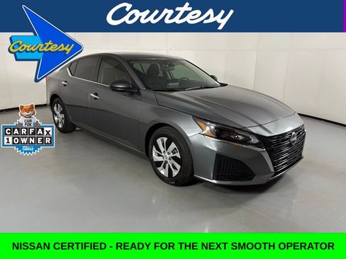 Certified 2025 Nissan Altima 2.5 S image 1