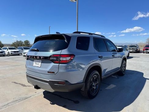 New 2026 Honda Pilot TrailSport image 8