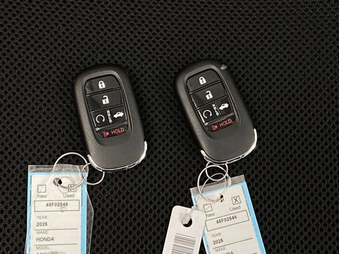 Used 2025 Honda Accord SE image 9