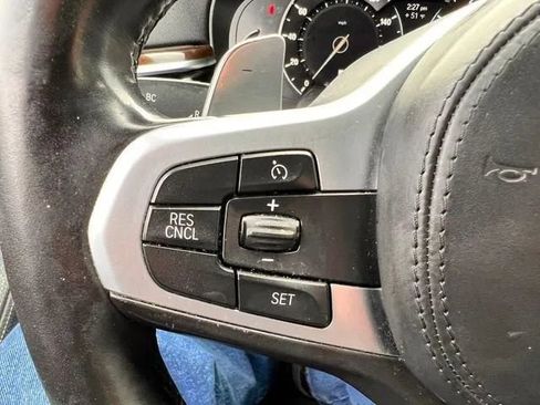 Used 2017 BMW 540i xDrive 540i xDrive Sedan 4D image 40