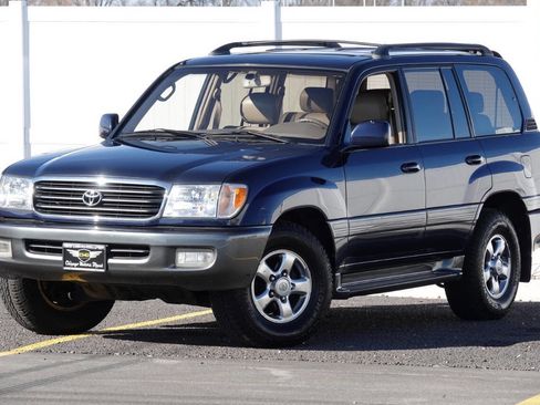 Used 2002 Toyota Land Cruiser AWD/4WD image 2