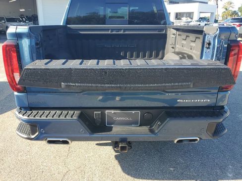 Used 2024 GMC Sierra 1500 Denali w/ Technology Package AWD/4WD image 9