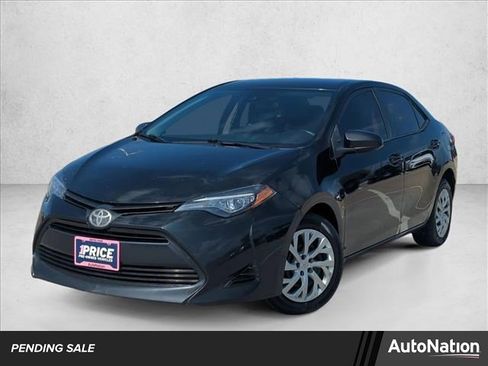 Used 2017 Toyota Corolla LE image 1