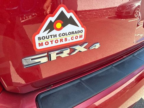 Used 2010 Cadillac SRX Premium image 12