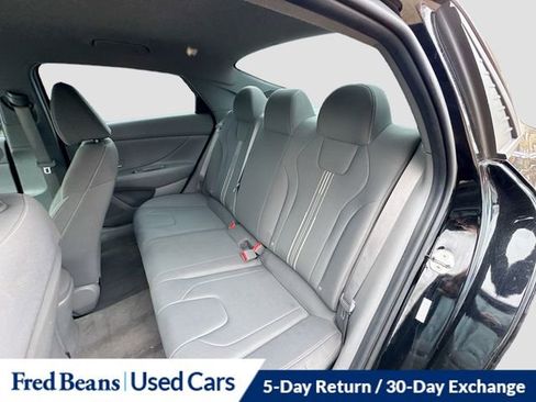 Used 2023 Hyundai Elantra SEL image 24