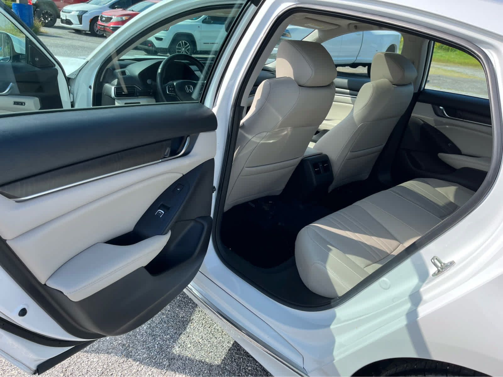 Used 2020 Honda Accord Touring image 22
