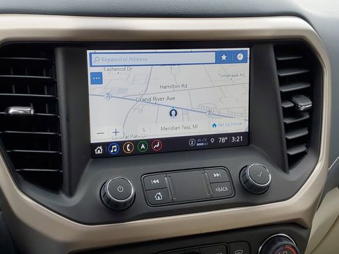 Used 2023 GMC Acadia Denali w/ Trailering Package image 15