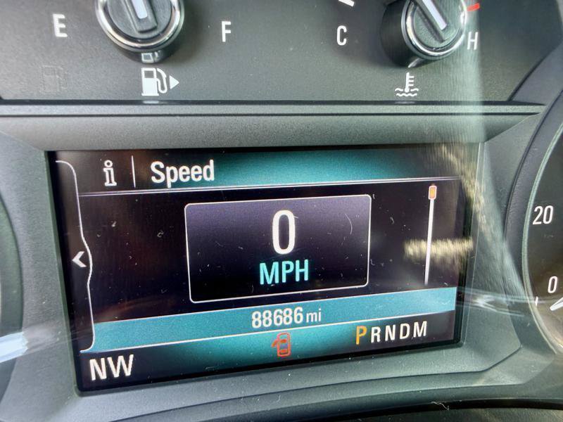 Used 2018 Buick Encore Essence AWD/4WD image 23