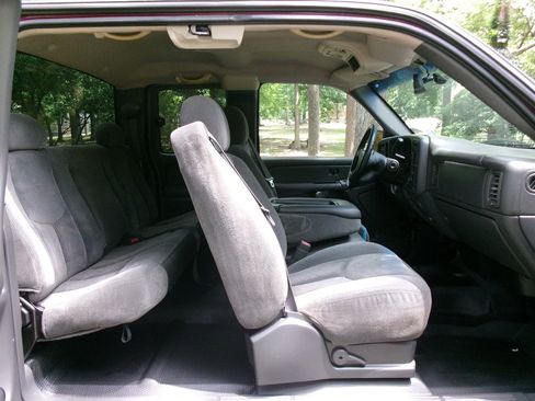 Used 2004 Chevrolet Silverado 1500 LS RWD image 20