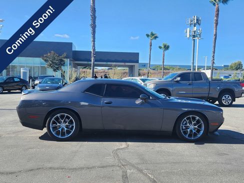Used 2022 Dodge Challenger GT RWD image 8