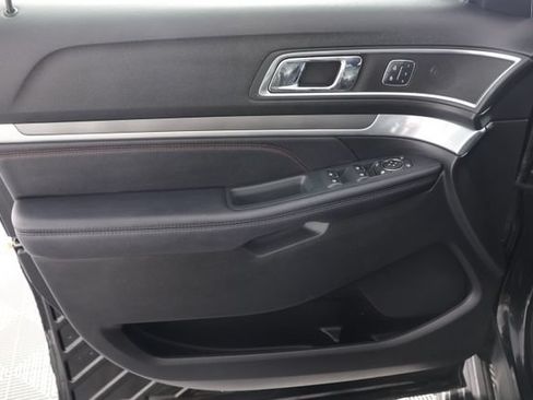 Used 2018 Ford Explorer Sport w/ Equipment Group 401A AWD/4WD image 27