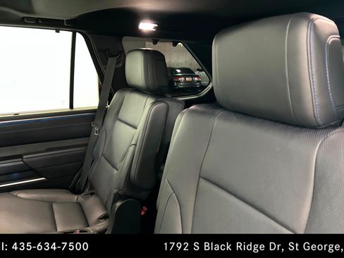 Used 2024 Toyota Sequoia Platinum AWD/4WD image 21