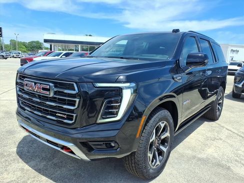 New 2026 GMC Yukon AT4 w/ AT4 Premium Plus Package AWD/4WD image 3