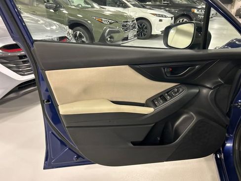 Used 2018 Subaru Impreza 2.0i Premium w/ Eyesight & BSD & Rcta image 9