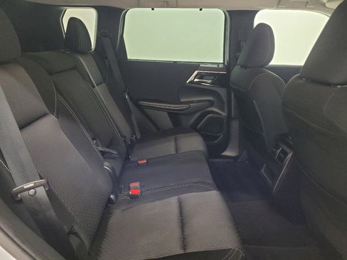 Used 2022 Mitsubishi Outlander ES AWD/4WD image 19