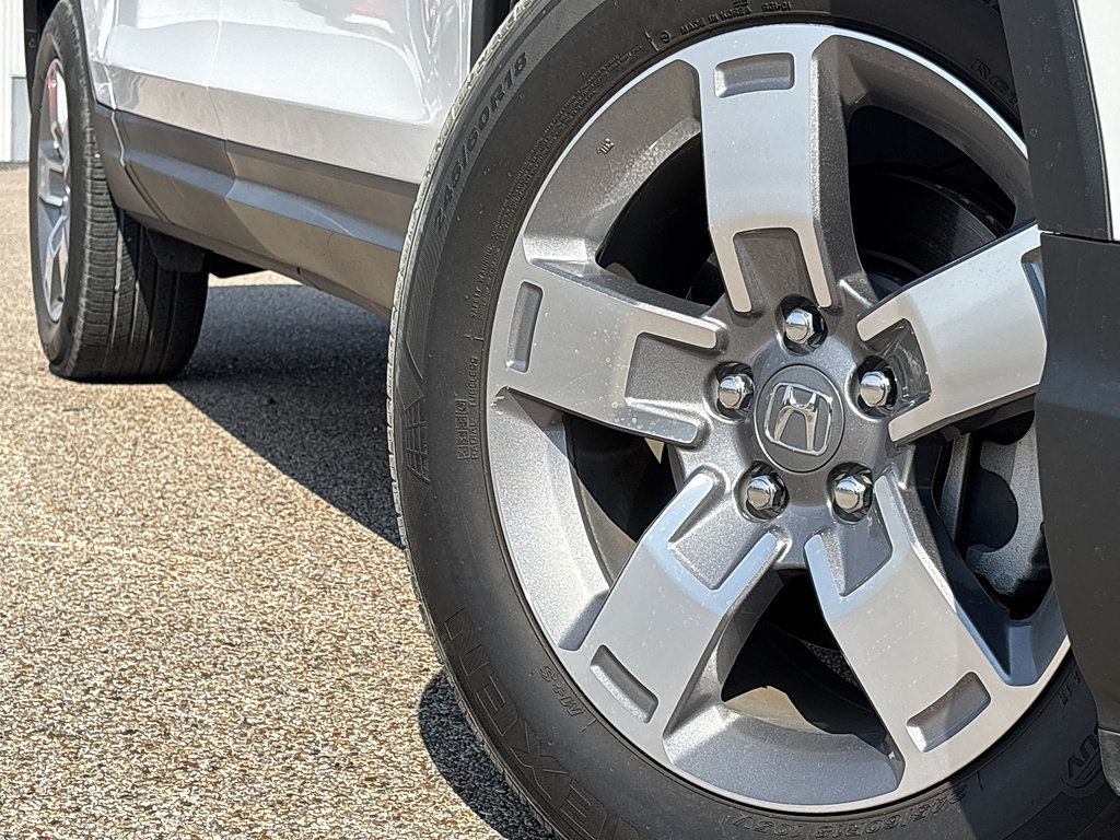 Used 2025 Honda Ridgeline RTL image 2