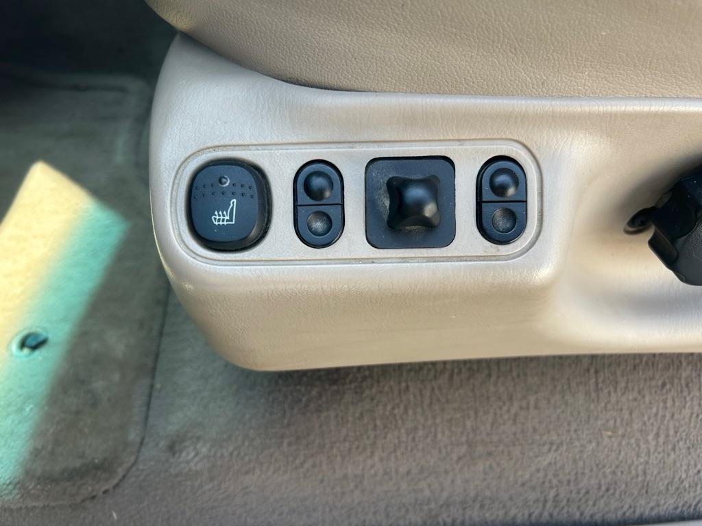 Used 2002 Ford Excursion Limited AWD/4WD image 18