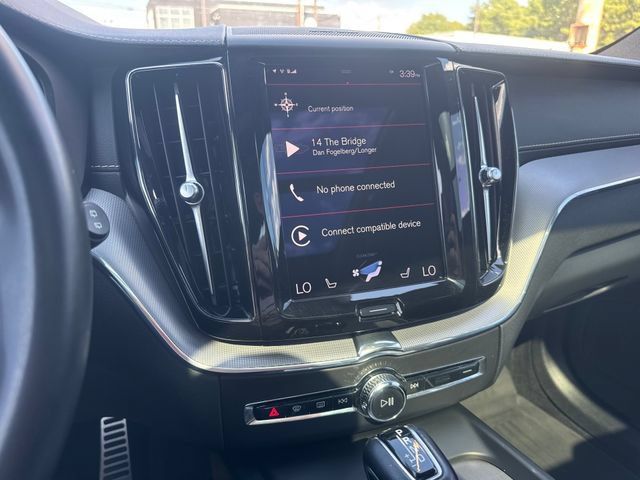 Used 2021 Volvo XC60 T5 R-Design w/ Protection Package Premier FWD image 16