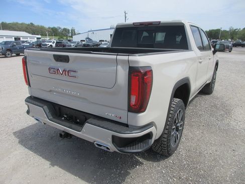 New 2026 GMC Sierra 1500 AT4 AWD/4WD image 5