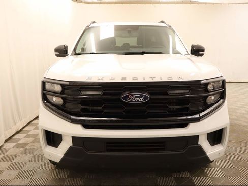 New 2026 Ford Expedition Max Active image 4