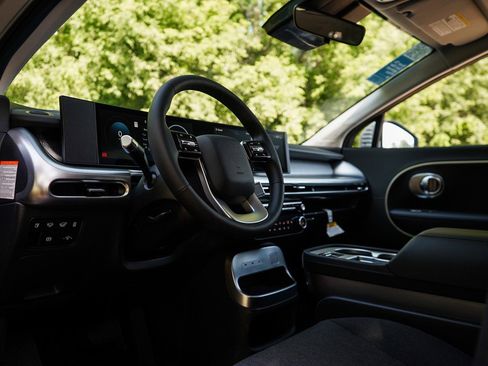 New 2026 Hyundai Ioniq 9 SE AWD/4WD image 19
