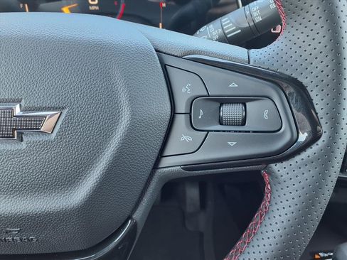 New 2026 Chevrolet Trax RS w/ Sunroof Package image 19