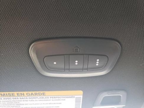 Used 2023 Jeep Grand Cherokee Overland w/ Luxury Tech Group IV AWD/4WD image 19